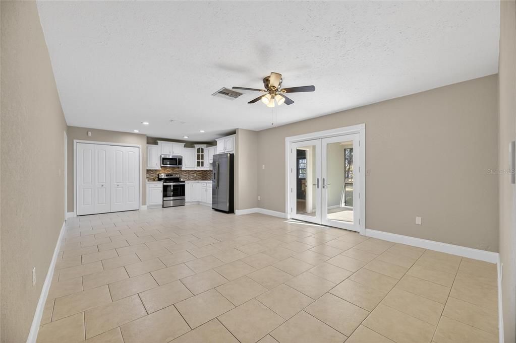 待售: $475,000 (4 贝兹, 3 浴室, 2078 平方英尺)