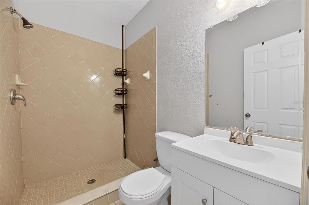 待售: $475,000 (4 贝兹, 3 浴室, 2078 平方英尺)