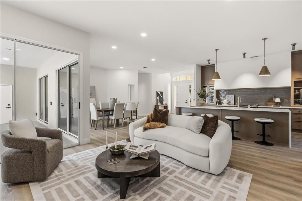 Activo con contrato: $757,000 (4 camas, 2 baños, 2258 Pies cuadrados)