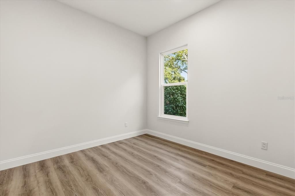 Activo con contrato: $757,000 (4 camas, 2 baños, 2258 Pies cuadrados)