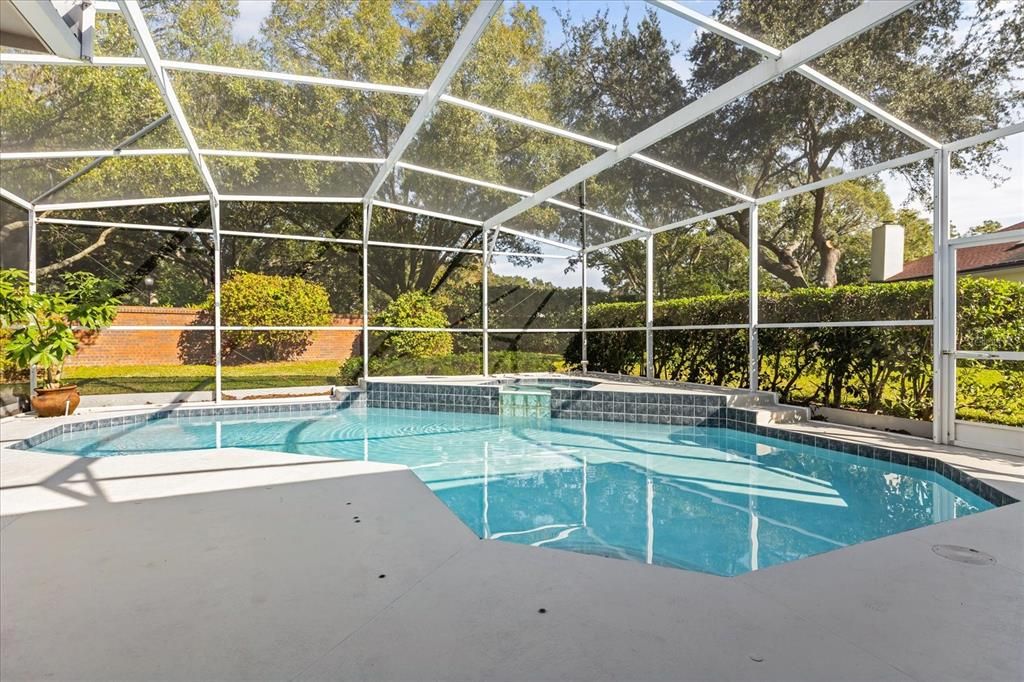 Activo con contrato: $757,000 (4 camas, 2 baños, 2258 Pies cuadrados)