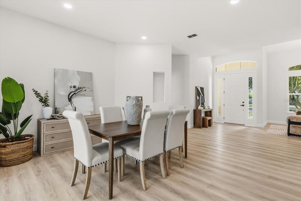 Activo con contrato: $757,000 (4 camas, 2 baños, 2258 Pies cuadrados)