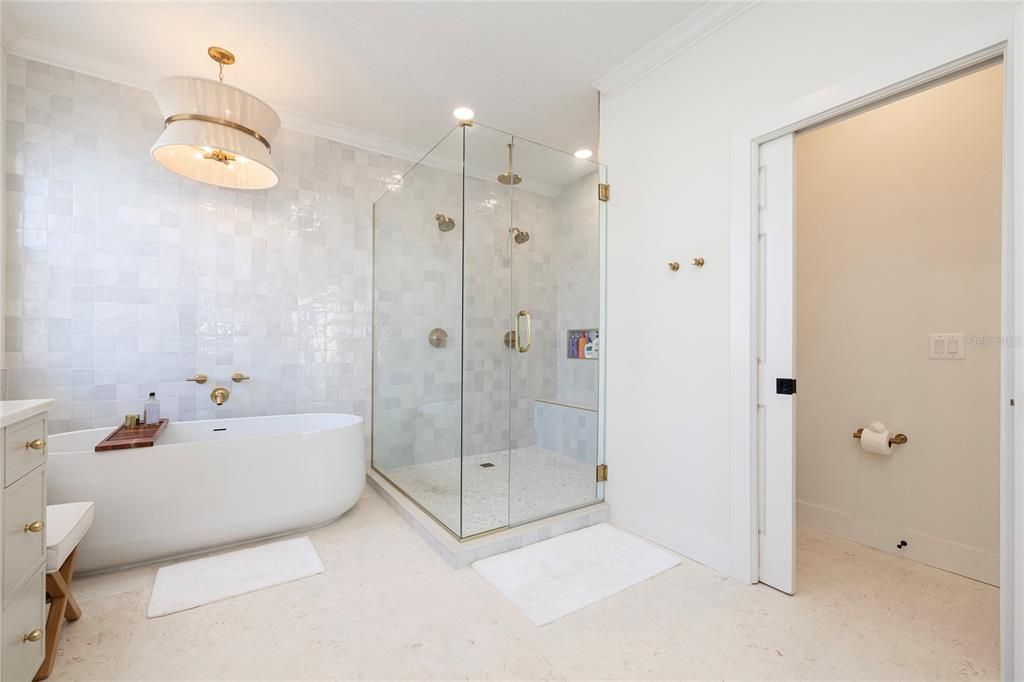 For Sale: $1,900,000 (3 beds, 3 baths, 3098 Square Feet)