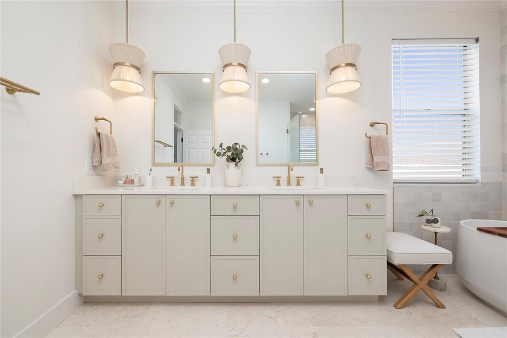 For Sale: $1,900,000 (3 beds, 3 baths, 3098 Square Feet)