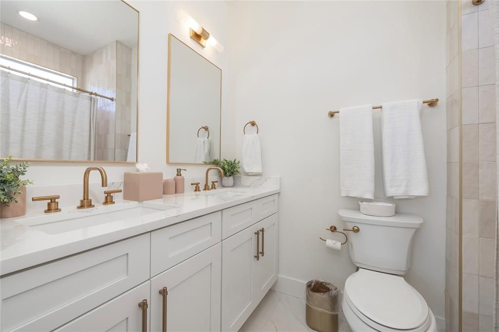 For Sale: $1,900,000 (3 beds, 3 baths, 3098 Square Feet)