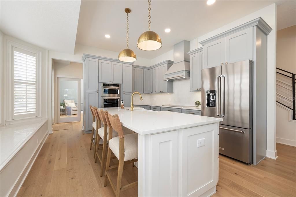 For Sale: $1,900,000 (3 beds, 3 baths, 3098 Square Feet)