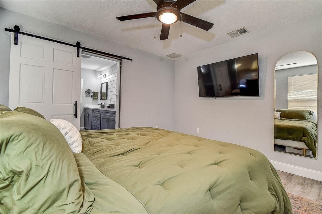 En Venta: $474,900 (3 camas, 2 baños, 1456 Pies cuadrados)