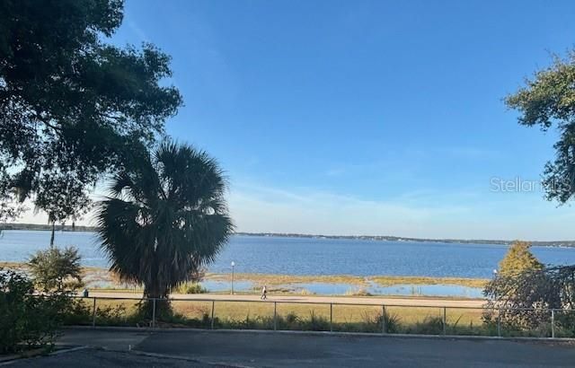 出租: $1,850 (2 贝兹, 2 浴室, 900 平方英尺)