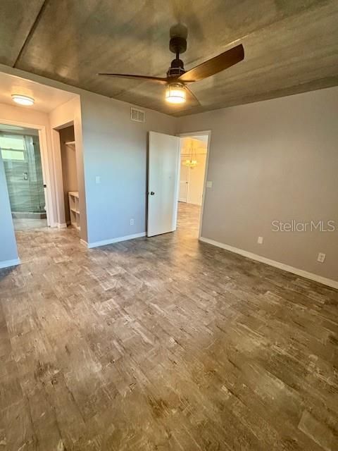 出租: $1,850 (2 贝兹, 2 浴室, 900 平方英尺)