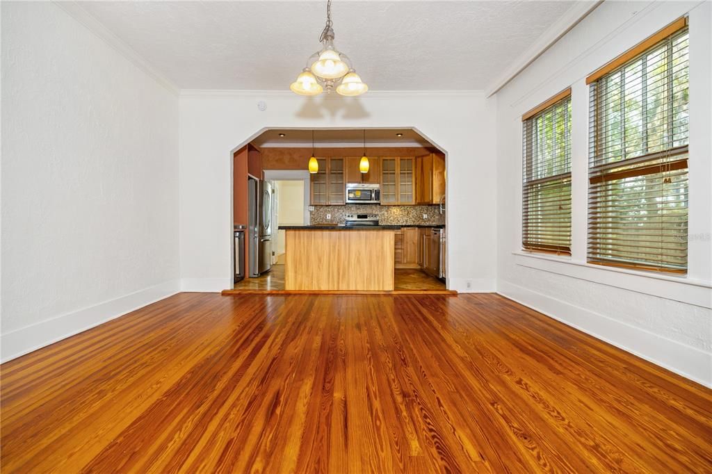 En Renta: $2,500 (2 camas, 1 baños, 1410 Pies cuadrados)