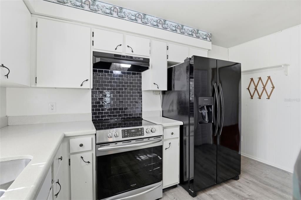 For Sale: $340,000 (3 beds, 2 baths, 1534 Square Feet)