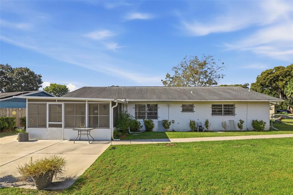 For Sale: $340,000 (3 beds, 2 baths, 1534 Square Feet)