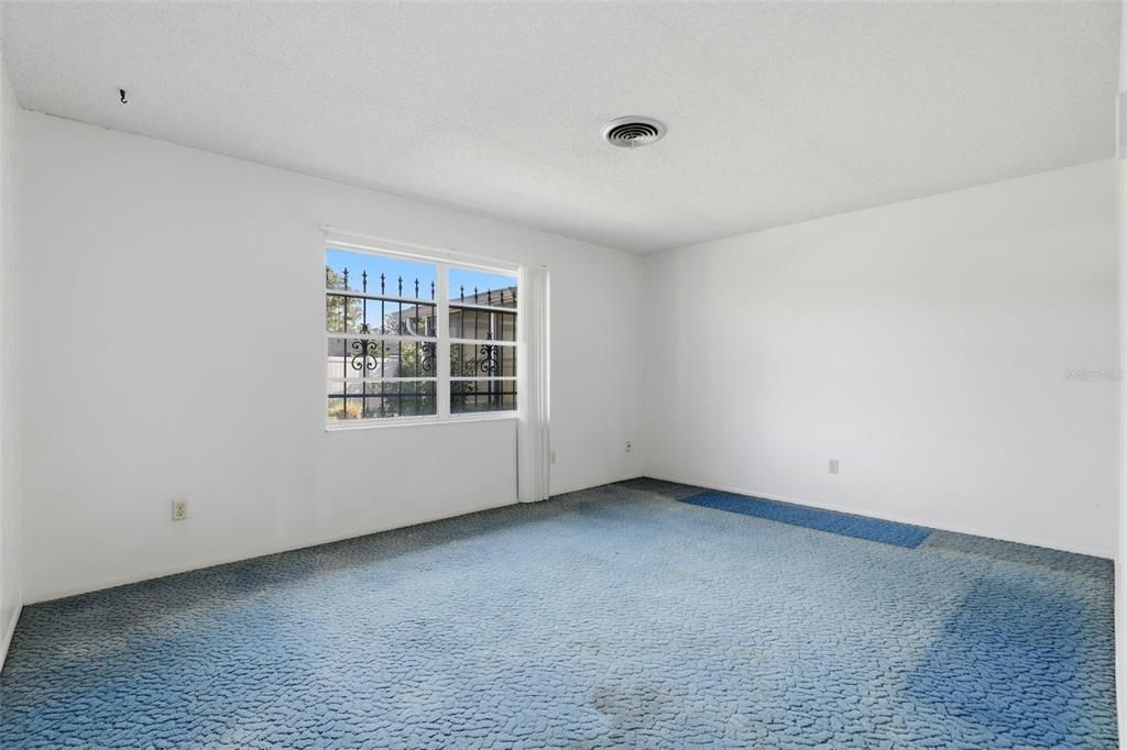 For Sale: $340,000 (3 beds, 2 baths, 1534 Square Feet)