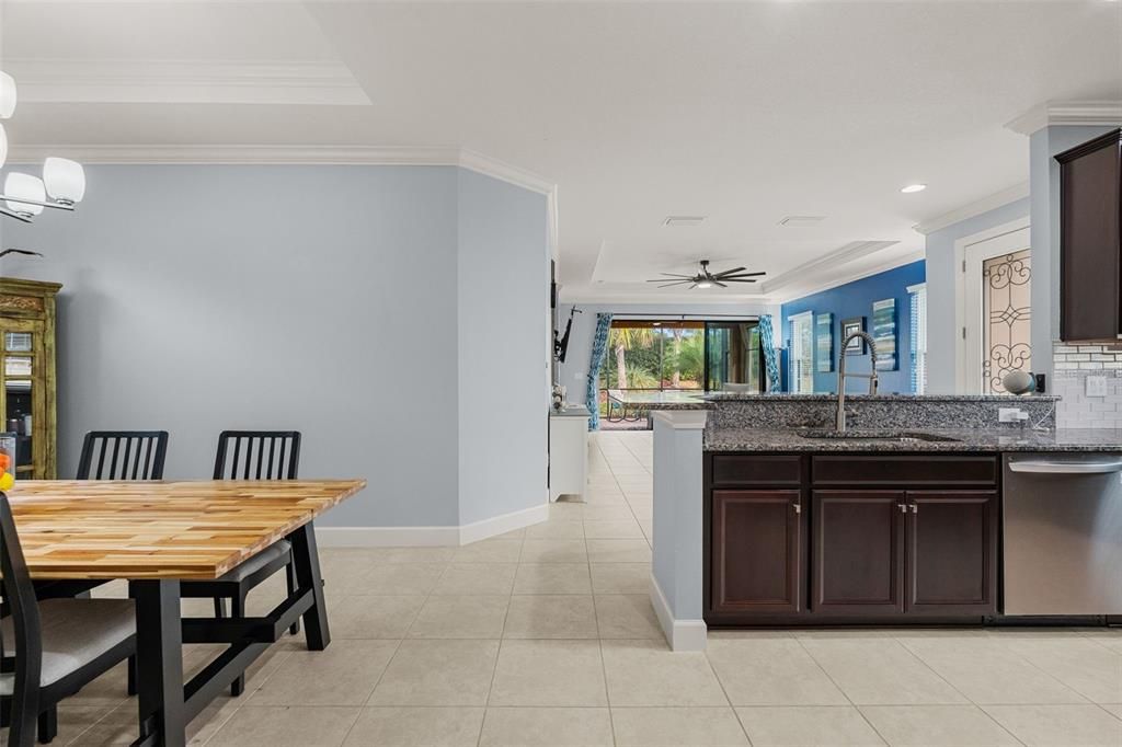 En Venta: $480,000 (3 camas, 2 baños, 1920 Pies cuadrados)