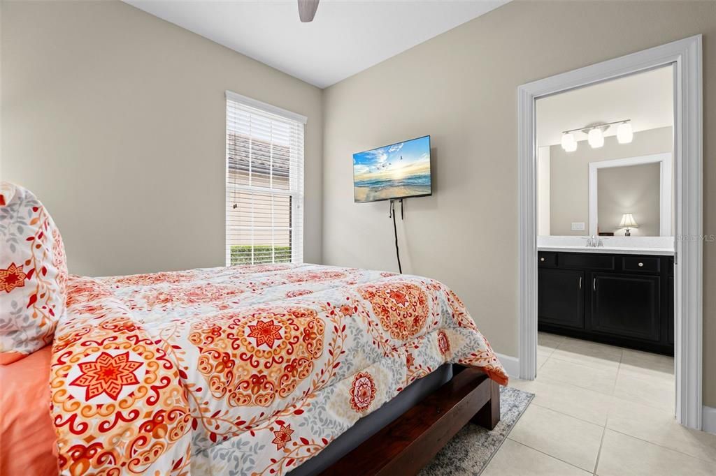 En Venta: $480,000 (3 camas, 2 baños, 1920 Pies cuadrados)