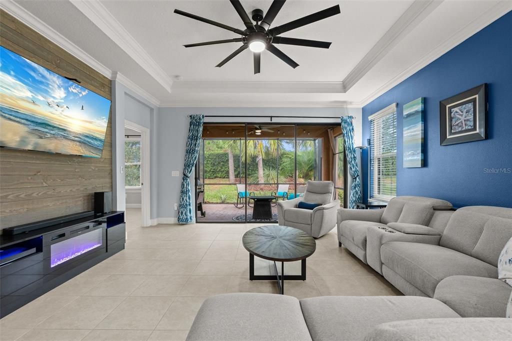 En Venta: $480,000 (3 camas, 2 baños, 1920 Pies cuadrados)