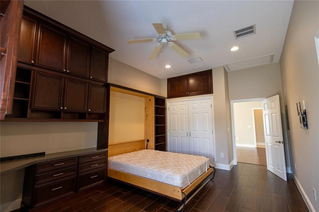 For Sale: $935,000 (4 beds, 2 baths, 2928 Square Feet)