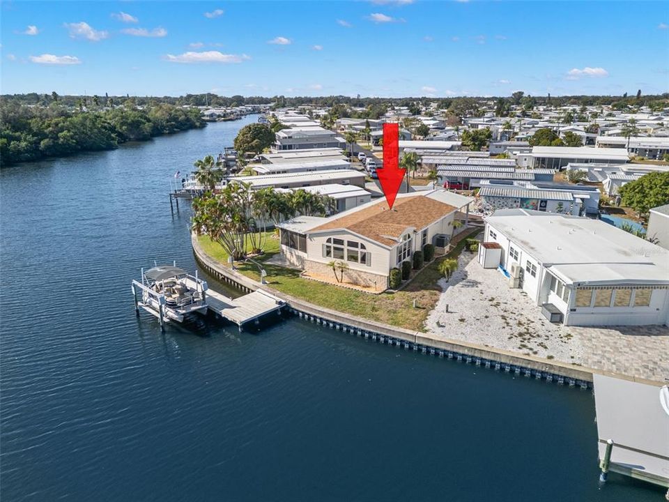 For Sale: $450,000 (2 beds, 2 baths, 1391 Square Feet)