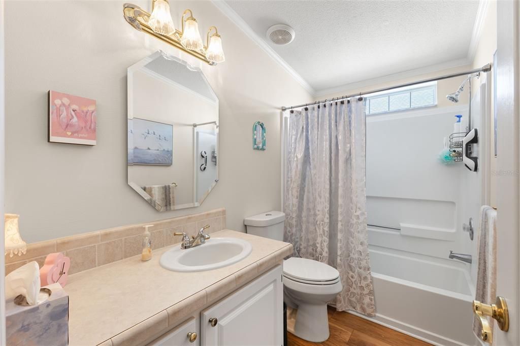 For Sale: $450,000 (2 beds, 2 baths, 1391 Square Feet)
