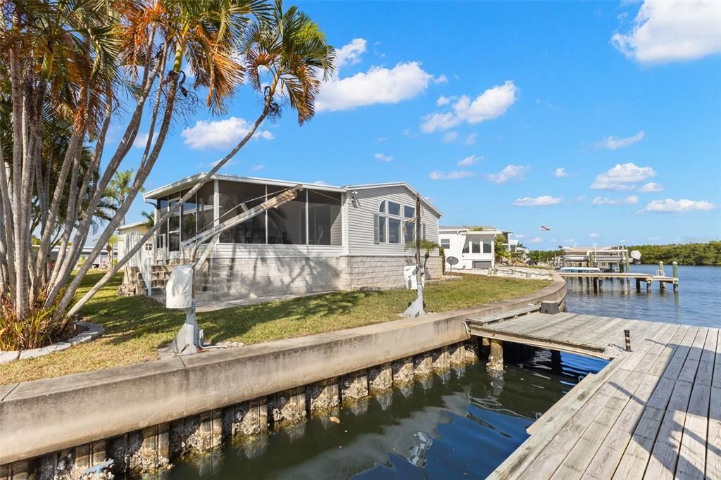 For Sale: $450,000 (2 beds, 2 baths, 1391 Square Feet)