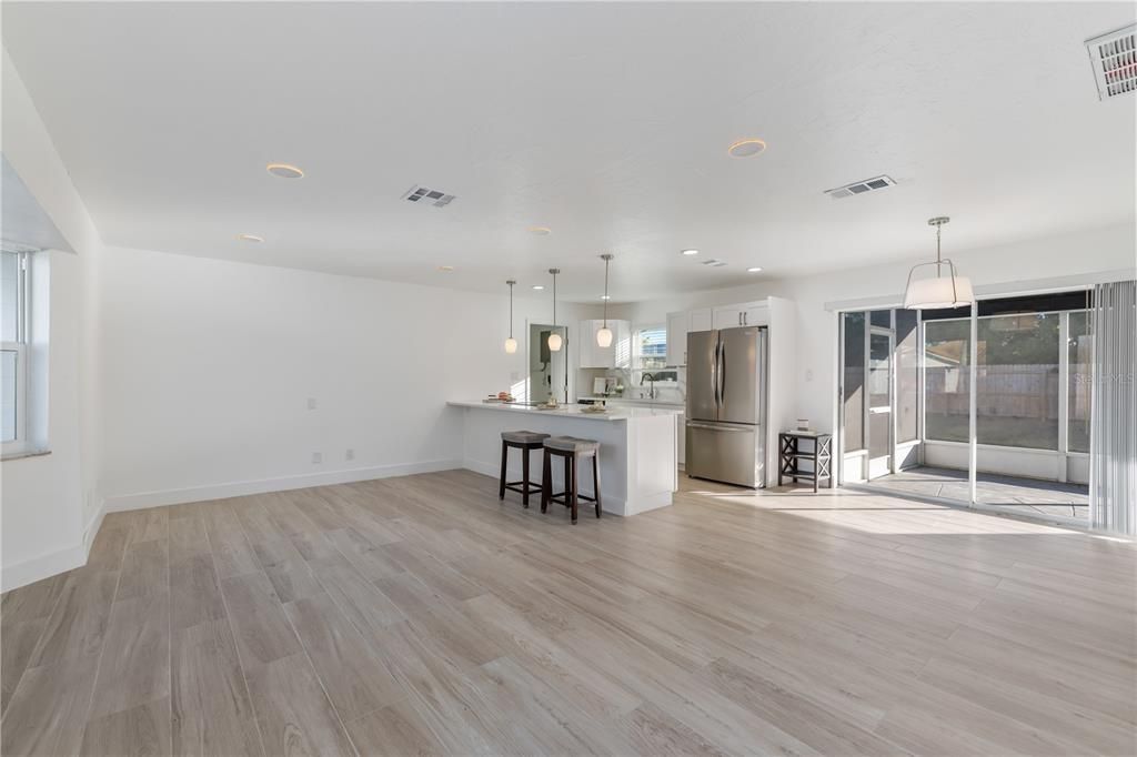 For Sale: $324,900 (3 beds, 2 baths, 1455 Square Feet)