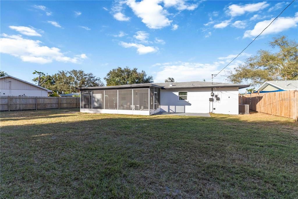 For Sale: $324,900 (3 beds, 2 baths, 1455 Square Feet)