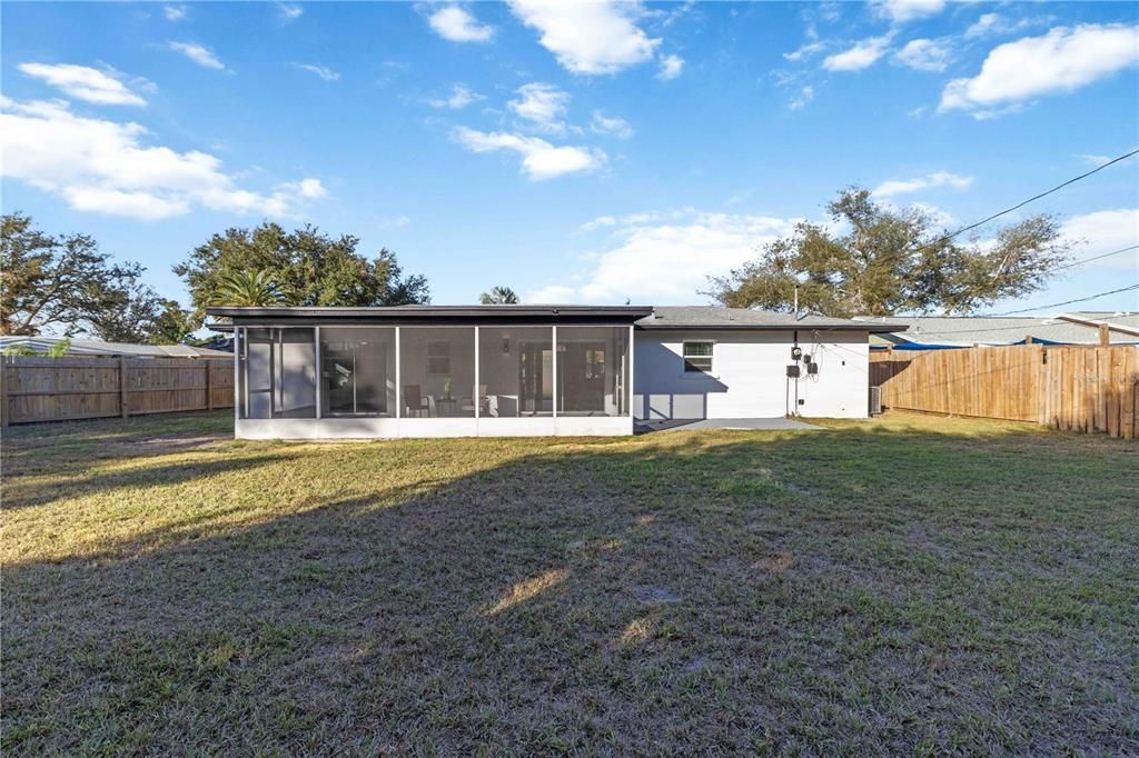 For Sale: $324,900 (3 beds, 2 baths, 1455 Square Feet)