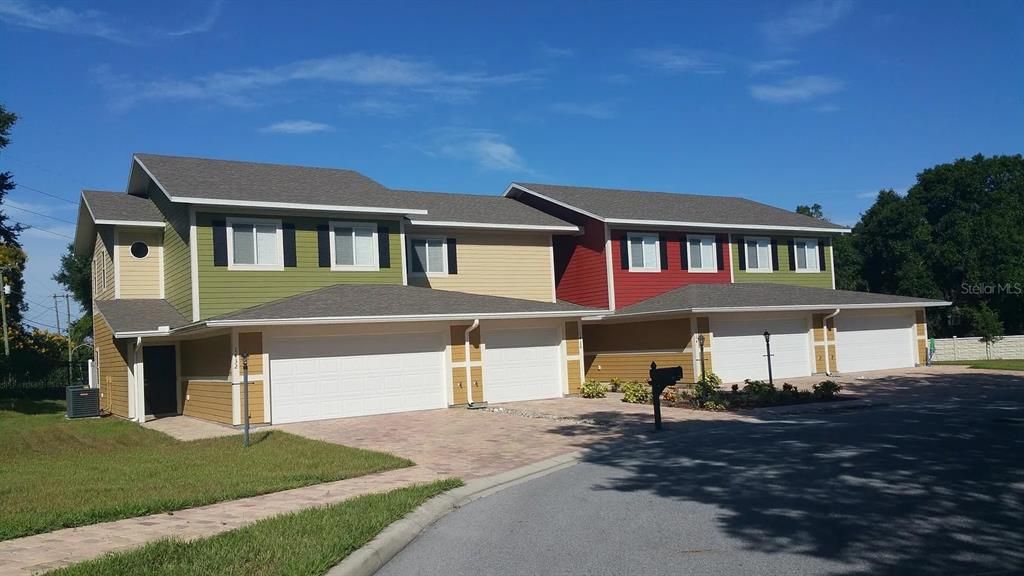 For Rent: $1,740 (3 beds, 2 baths, 3654 Square Feet)