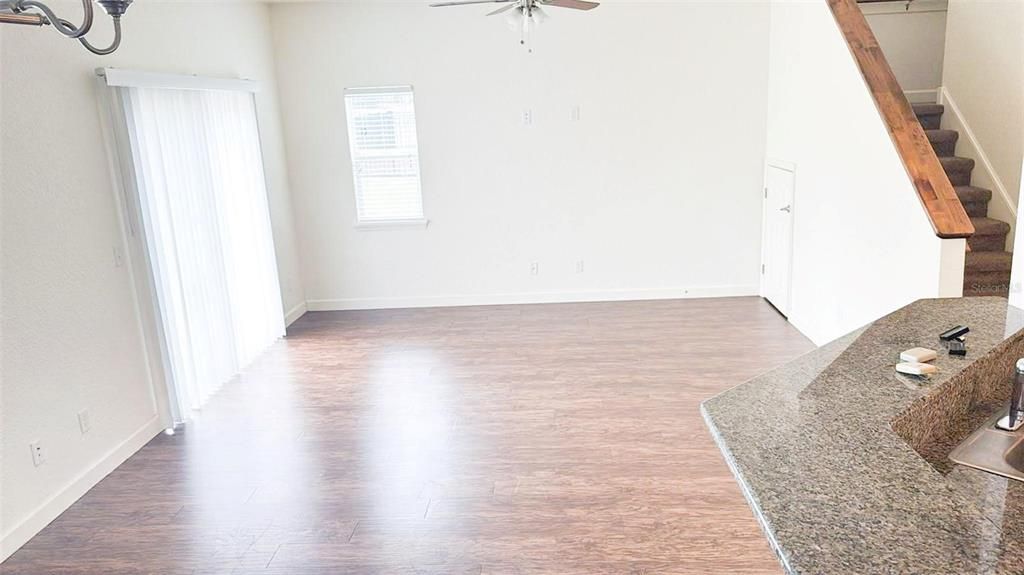 For Rent: $1,740 (3 beds, 2 baths, 3654 Square Feet)