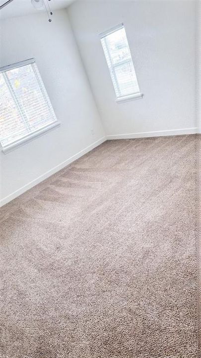 For Rent: $1,740 (3 beds, 2 baths, 3654 Square Feet)