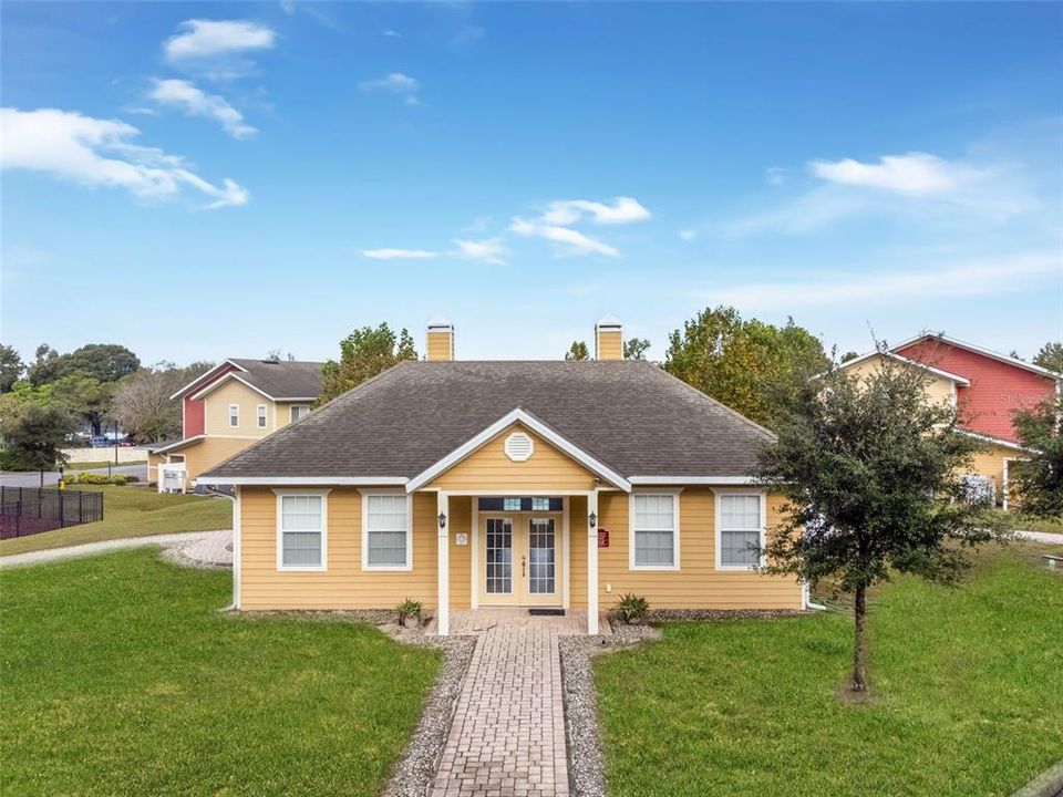 For Rent: $1,740 (3 beds, 2 baths, 3654 Square Feet)