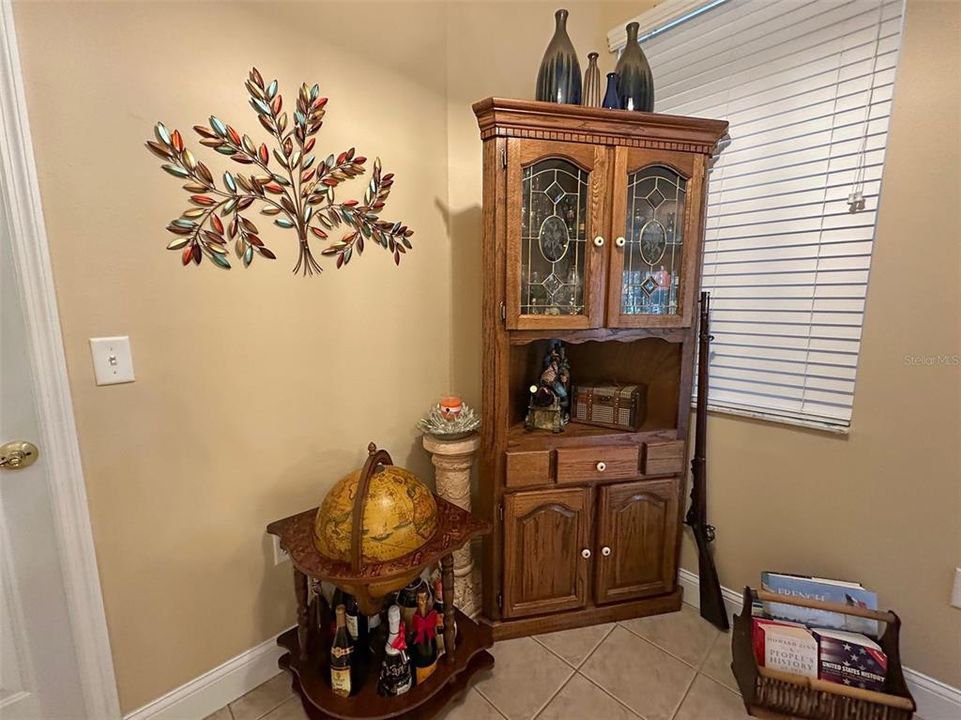 待售: $249,900 (2 贝兹, 2 浴室, 1354 平方英尺)