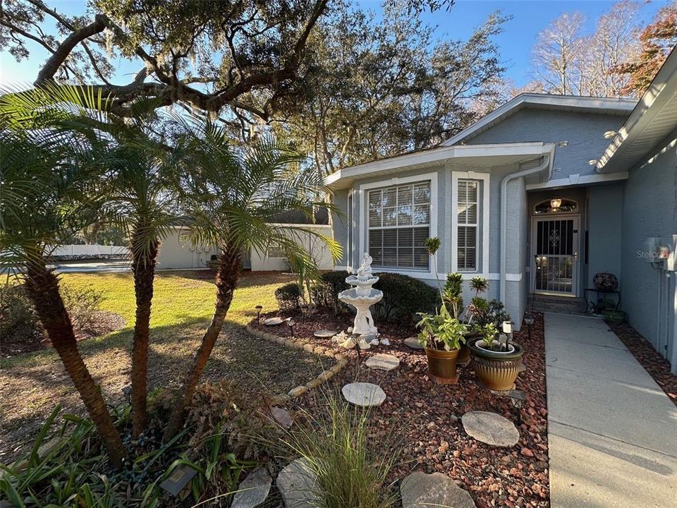 待售: $249,900 (2 贝兹, 2 浴室, 1354 平方英尺)