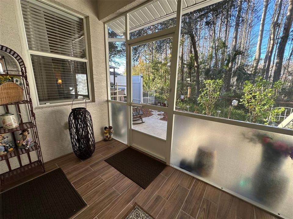 待售: $249,900 (2 贝兹, 2 浴室, 1354 平方英尺)