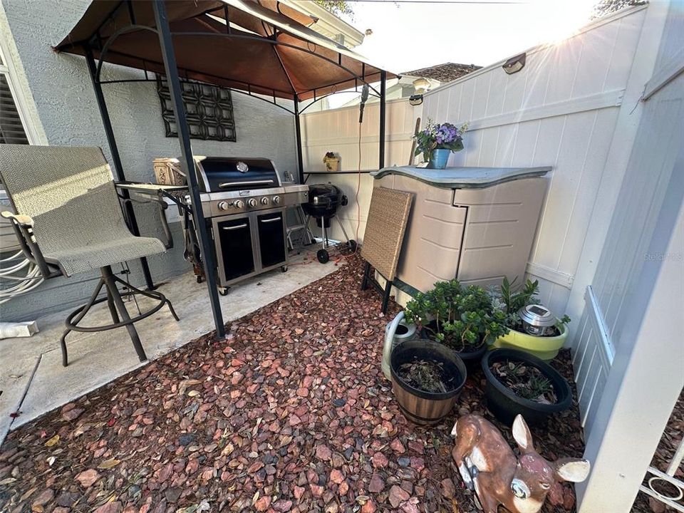 待售: $249,900 (2 贝兹, 2 浴室, 1354 平方英尺)