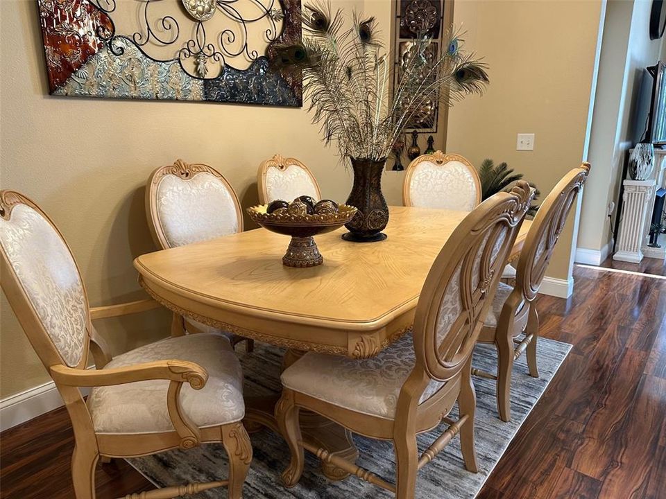 待售: $249,900 (2 贝兹, 2 浴室, 1354 平方英尺)