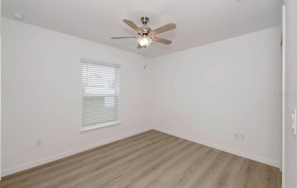 For Rent: $2,150 (3 beds, 2 baths, 1597 Square Feet)