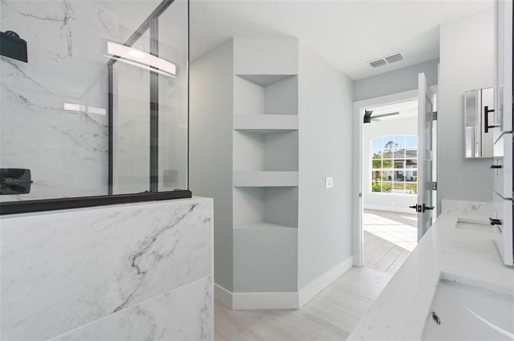 На продажу: $384,000 (3 спален, 2 ванн, 1621 Квадратных фут)