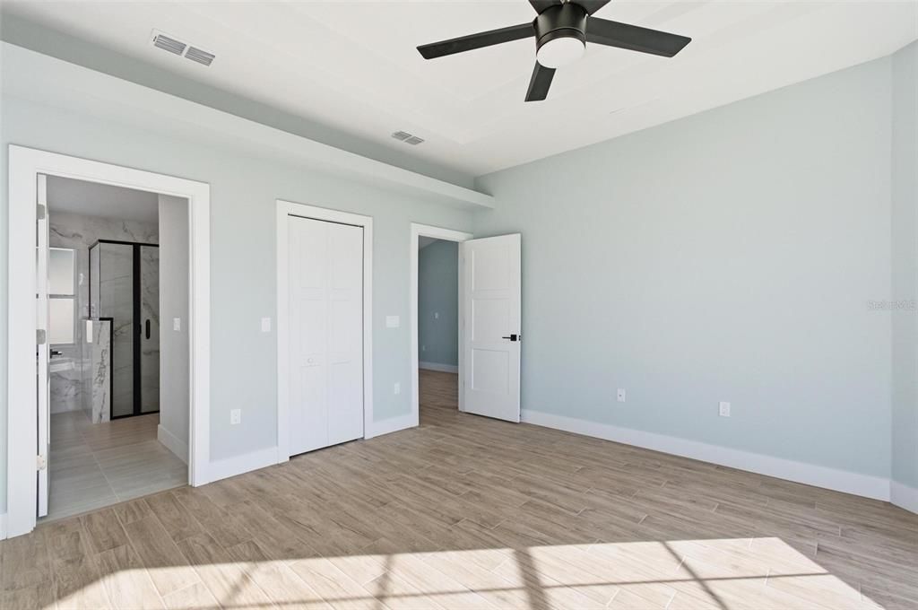 На продажу: $384,000 (3 спален, 2 ванн, 1621 Квадратных фут)