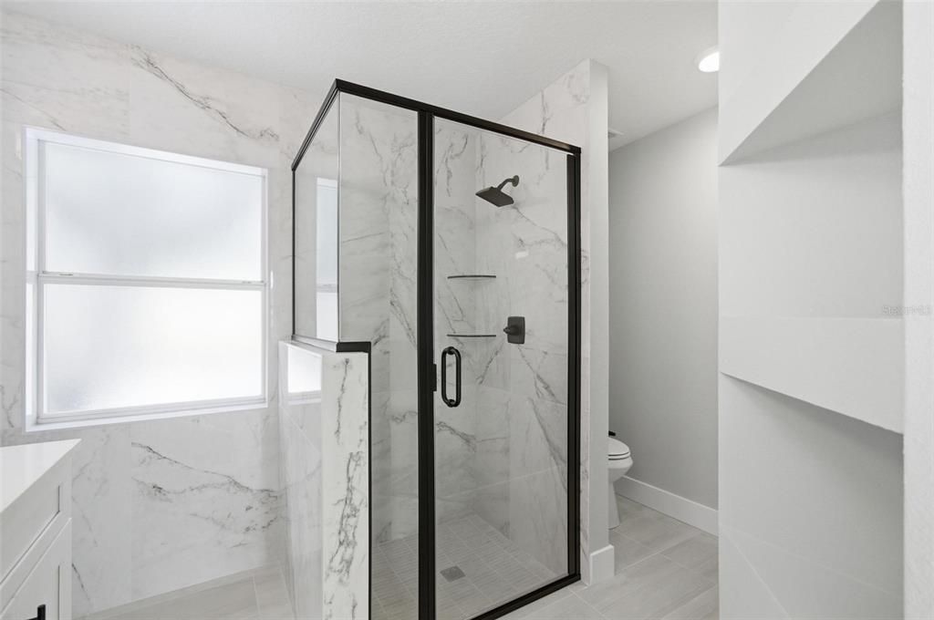 На продажу: $384,000 (3 спален, 2 ванн, 1621 Квадратных фут)