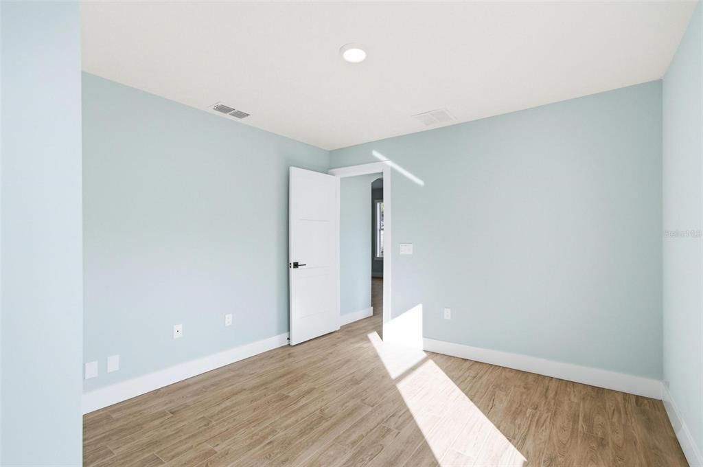 На продажу: $384,000 (3 спален, 2 ванн, 1621 Квадратных фут)