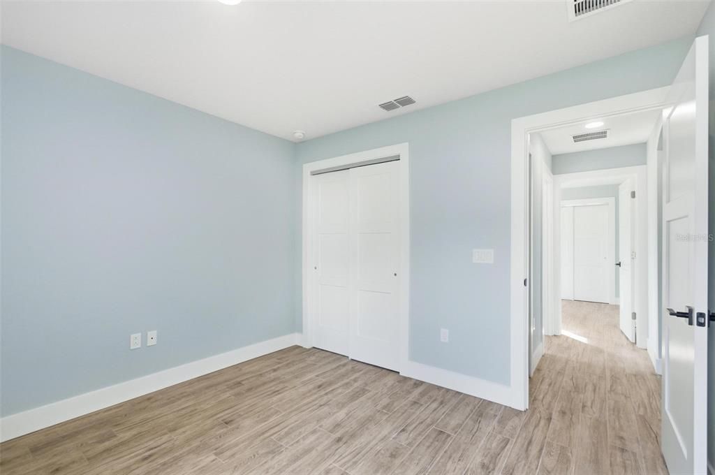 На продажу: $384,000 (3 спален, 2 ванн, 1621 Квадратных фут)