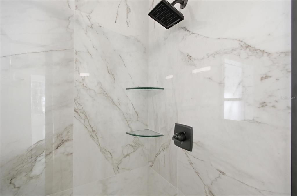 На продажу: $384,000 (3 спален, 2 ванн, 1621 Квадратных фут)