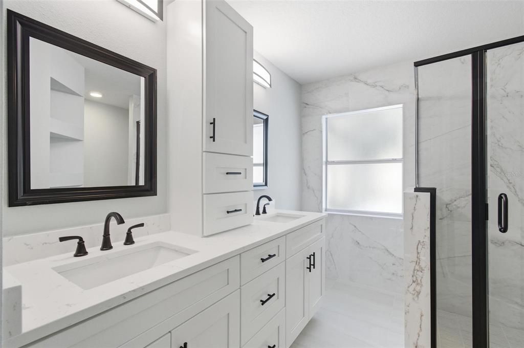 На продажу: $384,000 (3 спален, 2 ванн, 1621 Квадратных фут)