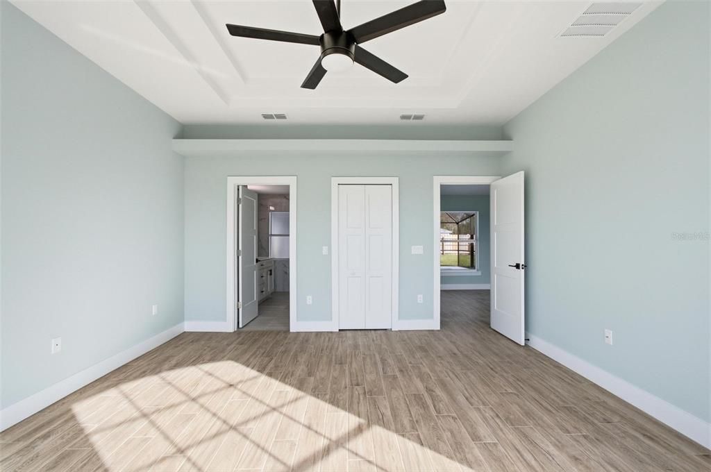 На продажу: $384,000 (3 спален, 2 ванн, 1621 Квадратных фут)