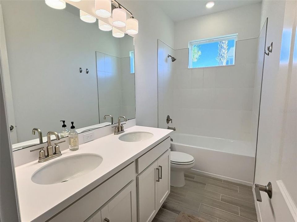 В аренду: $3,000 (3 спален, 2 ванн, 1790 Квадратных фут)