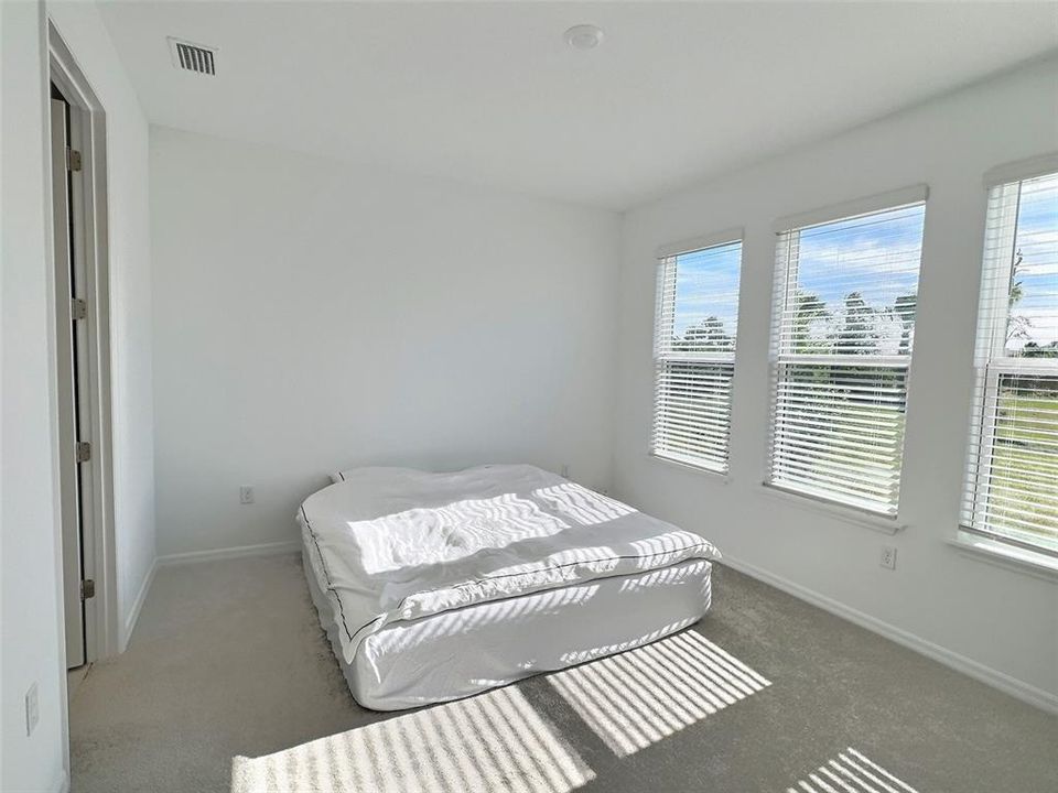 В аренду: $3,000 (3 спален, 2 ванн, 1790 Квадратных фут)