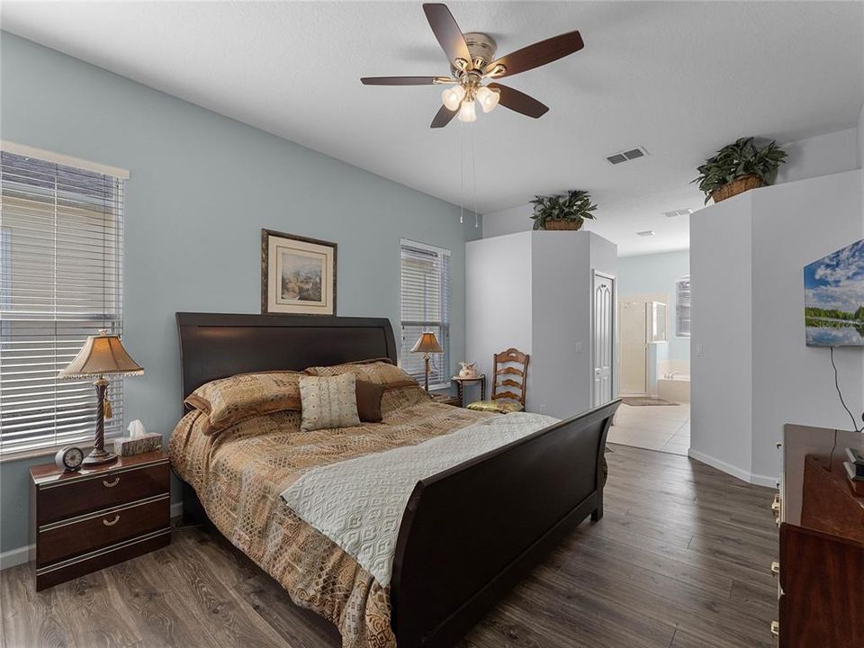 На продажу: $510,000 (4 спален, 3 ванн, 2460 Квадратных фут)