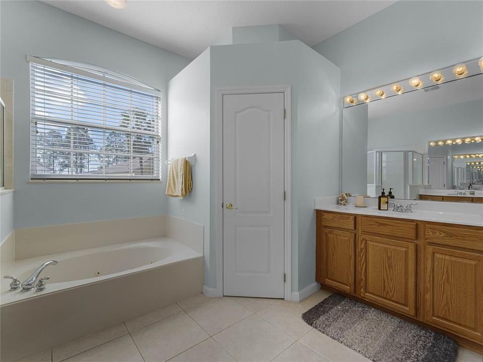 На продажу: $510,000 (4 спален, 3 ванн, 2460 Квадратных фут)