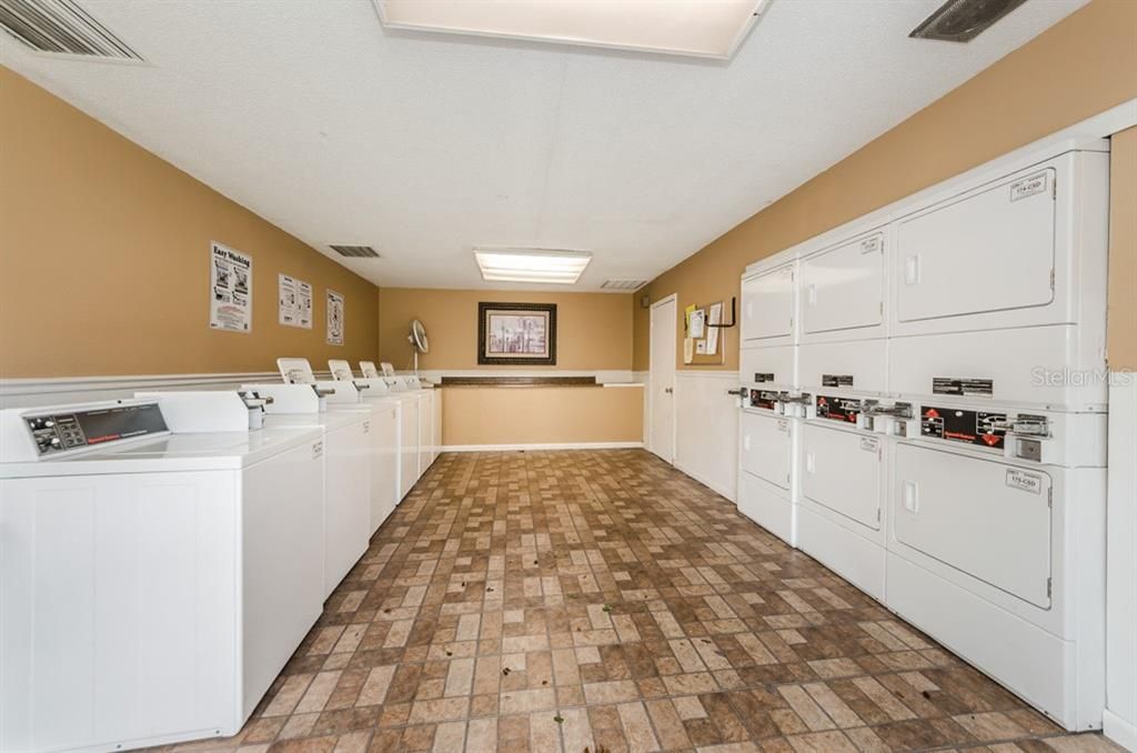 For Rent: $1,500 (2 beds, 2 baths, 898 Square Feet)